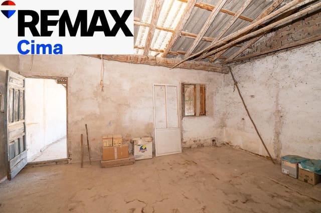 Adosado en Zújar en venta - 69.900 € (Ref: 9890569)