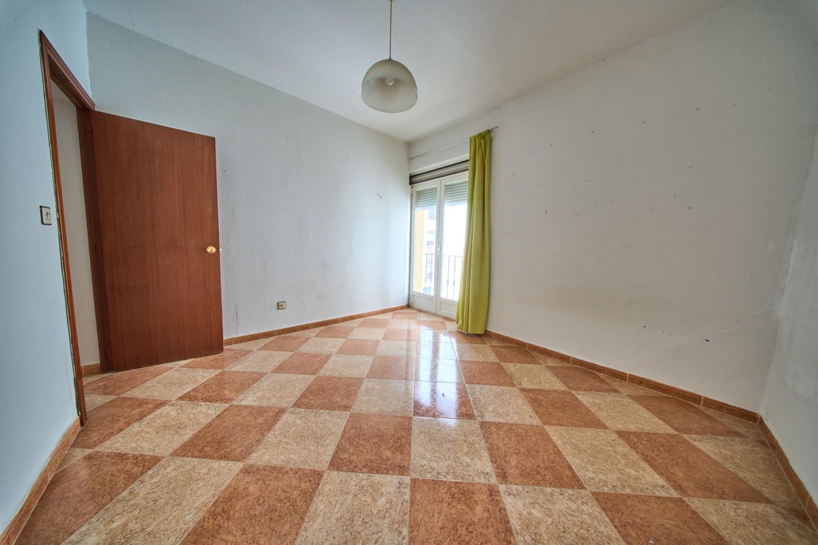 5 sovrum Radhus till salu i Granada stad - 298 000 € (Ref: 9892550)