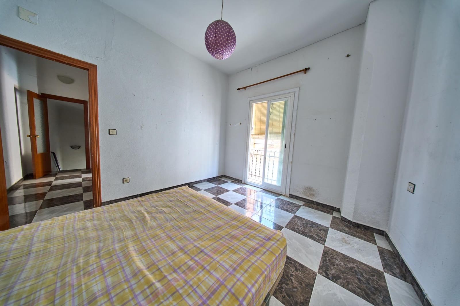 5 sovrum Radhus till salu i Granada stad - 298 000 € (Ref: 9892550)