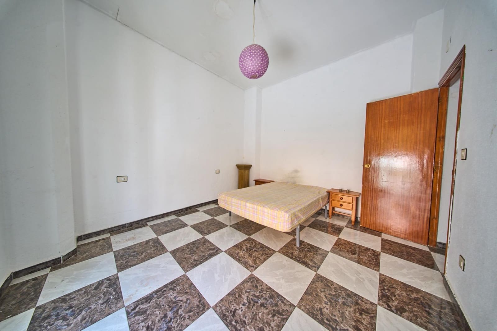 5 sovrum Radhus till salu i Granada stad - 298 000 € (Ref: 9892550)