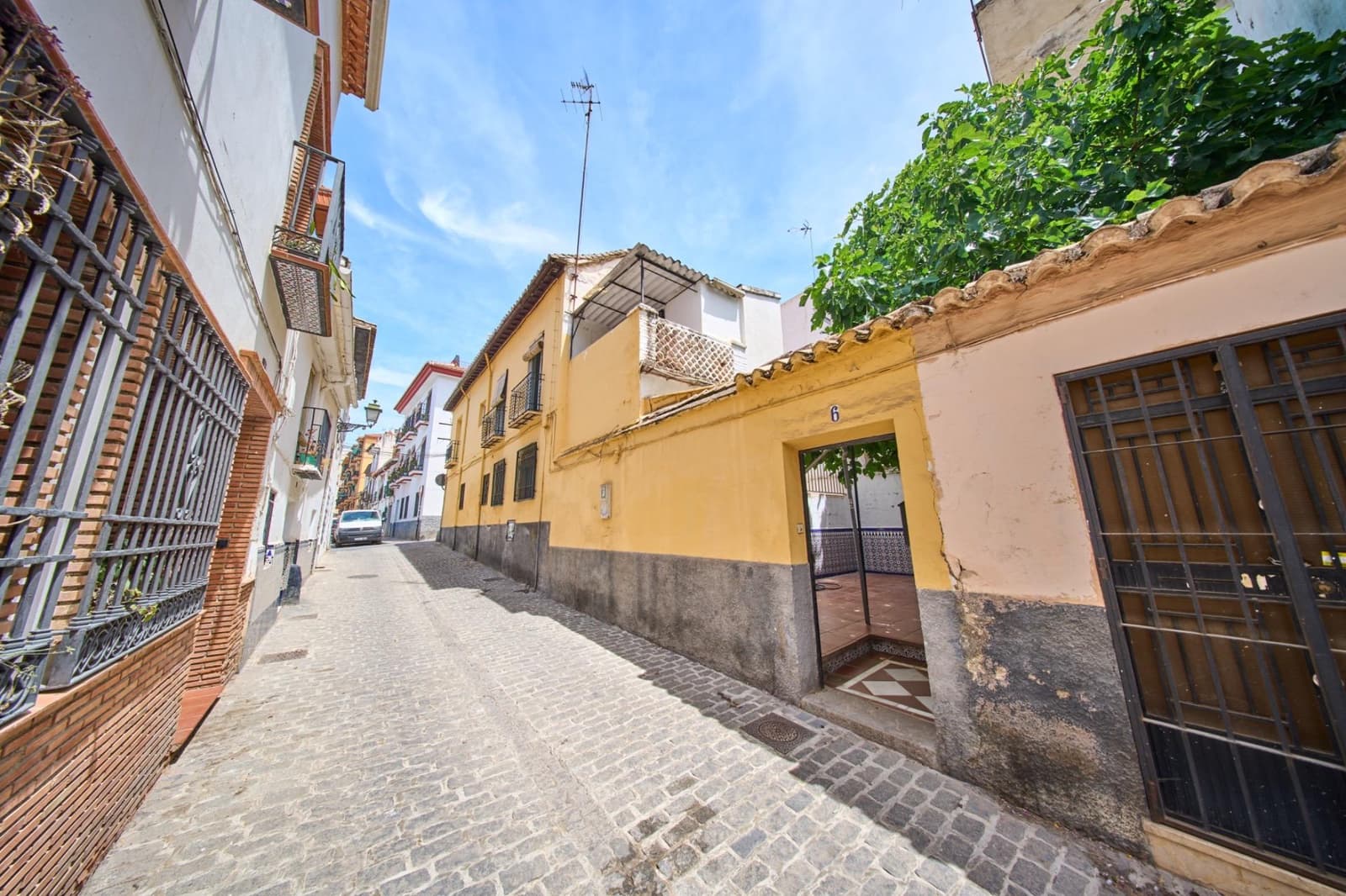 5 sovrum Radhus till salu i Granada stad - 298 000 € (Ref: 9892550)