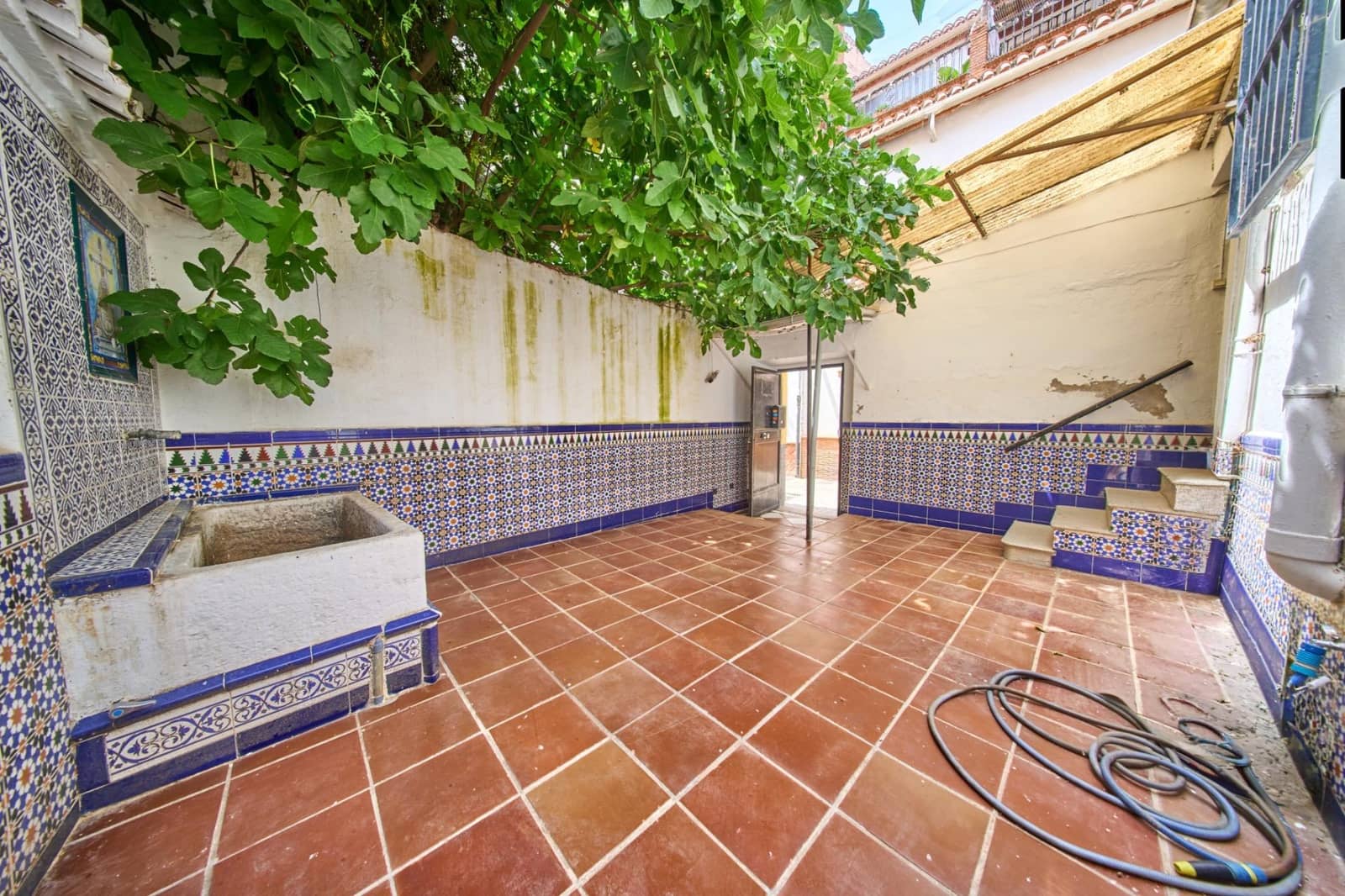 5 sovrum Radhus till salu i Granada stad - 298 000 € (Ref: 9892550)