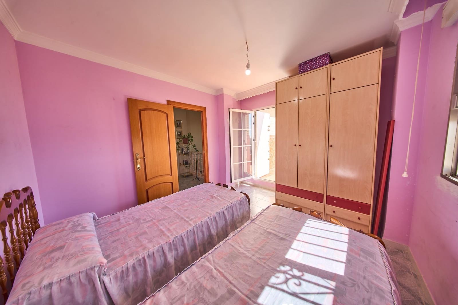 3 bedroom Villa for sale in Nivar with pool garage - € 370,000 (Ref: 9894080)