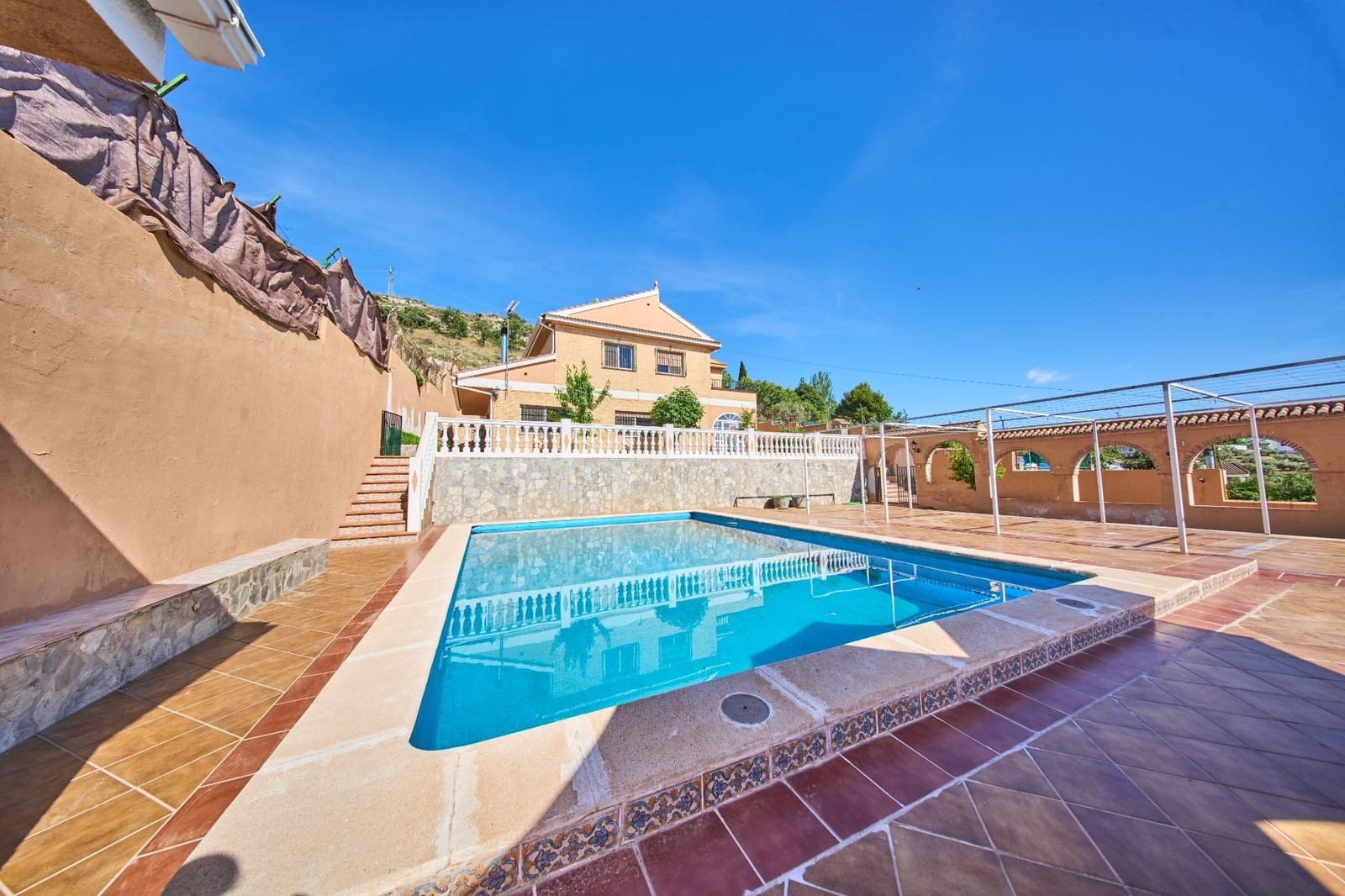 3 bedroom Villa for sale in Nivar with pool garage - € 370,000 (Ref: 9894080)