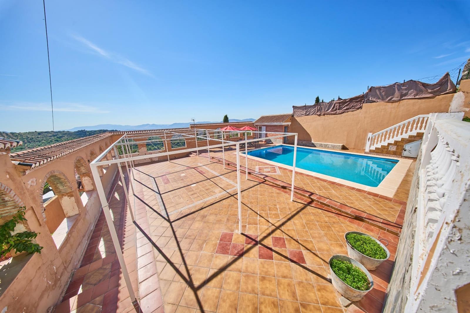 3 bedroom Villa for sale in Nivar with pool garage - € 370,000 (Ref: 9894080)