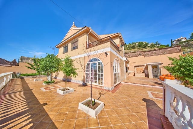 3 bedroom Villa for sale in Nívar with pool garage - € 370,000 (Ref: 9894080)