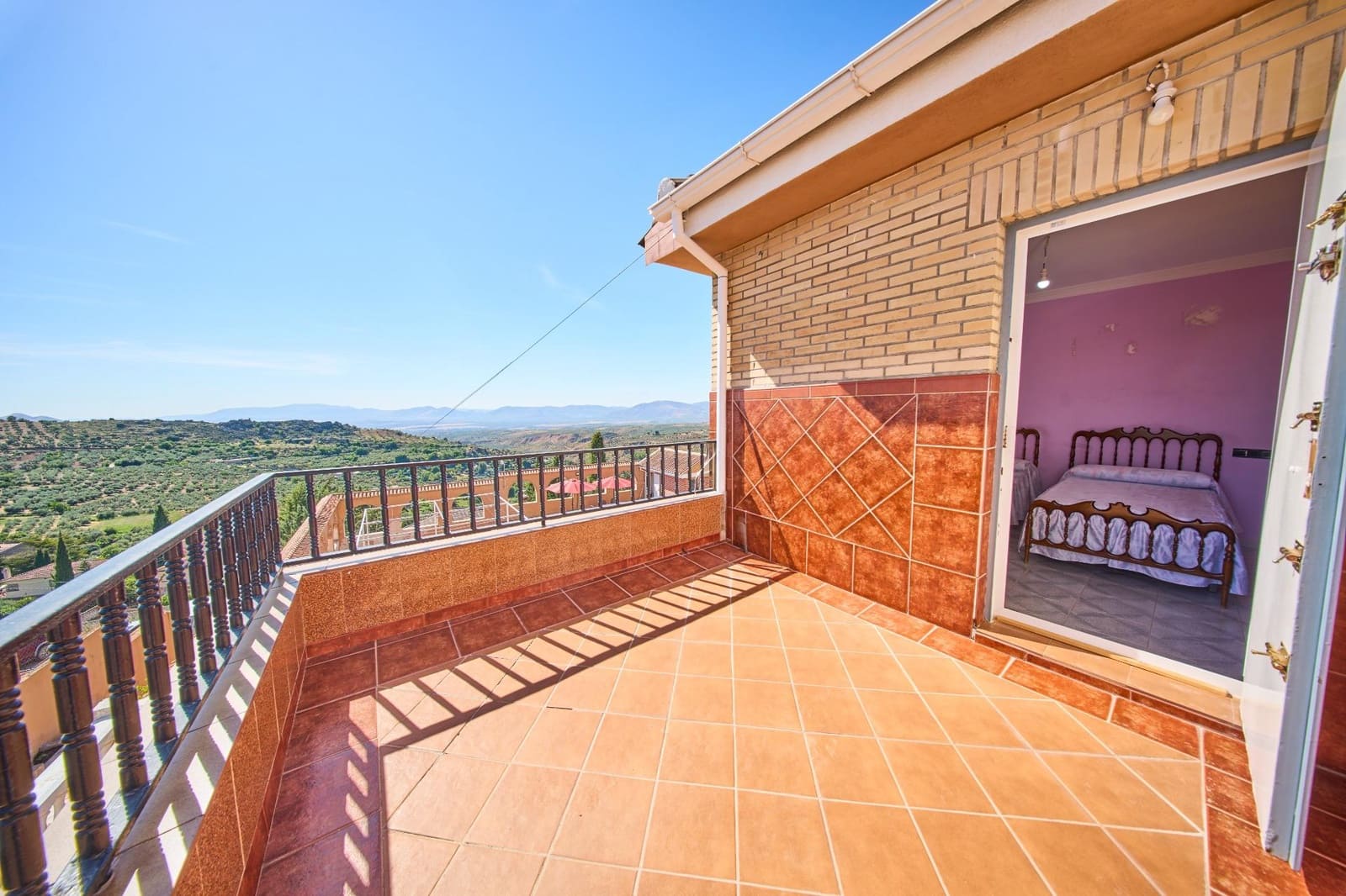 3 bedroom Villa for sale in Nivar with pool garage - € 370,000 (Ref: 9894080)