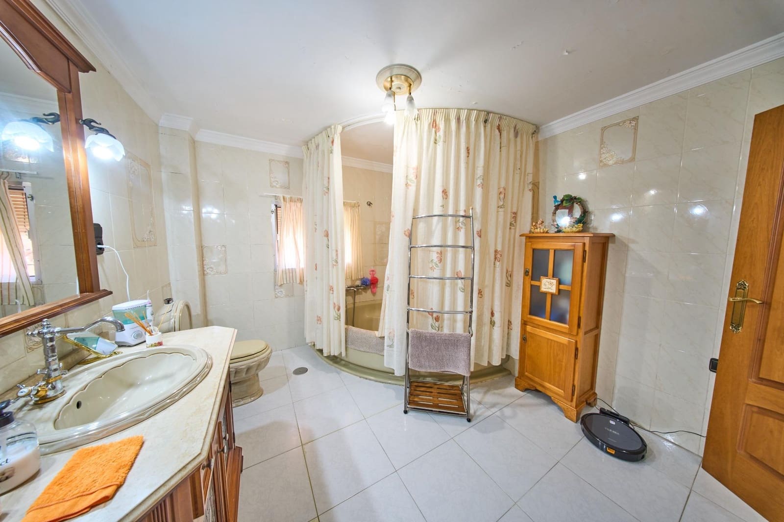 3 bedroom Villa for sale in Nivar with pool garage - € 370,000 (Ref: 9894080)