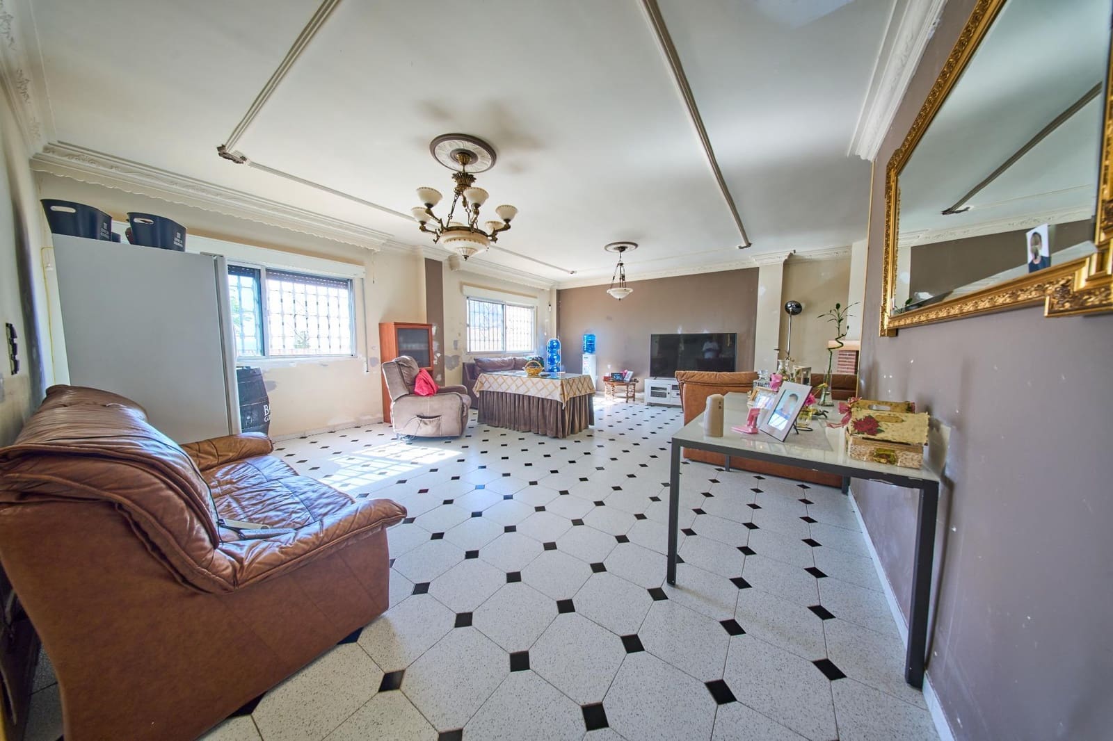 3 bedroom Villa for sale in Nivar with pool garage - € 370,000 (Ref: 9894080)