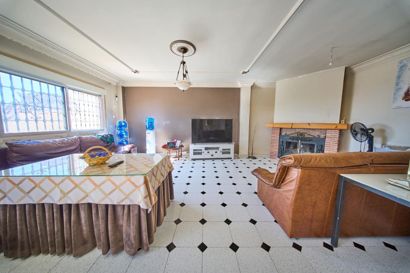 3 bedroom Villa for sale in Nivar with pool garage - € 370,000 (Ref: 9894080)