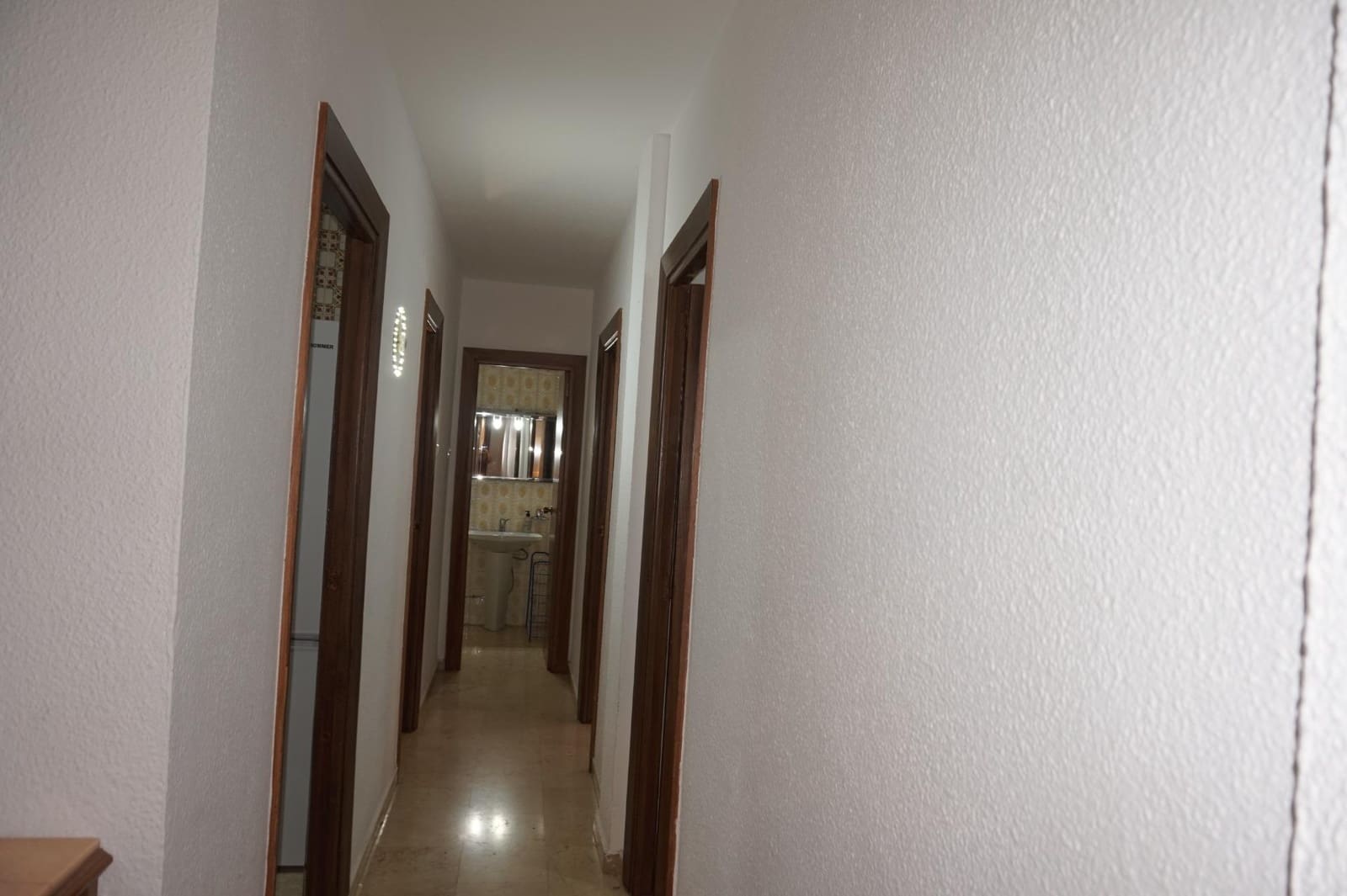 Appartement de 3 chambres à louer à Grenade ville - 1 200 € (Ref: 9894081)