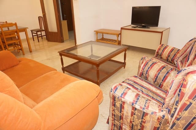3 makuuhuone Asunto vuokrattavana paikassa Centro, Granada kaupunki - 1 200 € (Ref: 9894081)