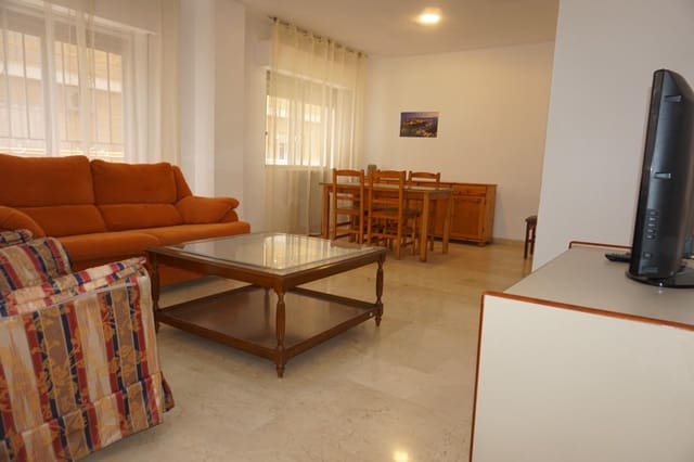 3 Zimmer Wohnung zu vermieten in Centro, Granada Stadt - 1.200 € (Ref: 9894081)
