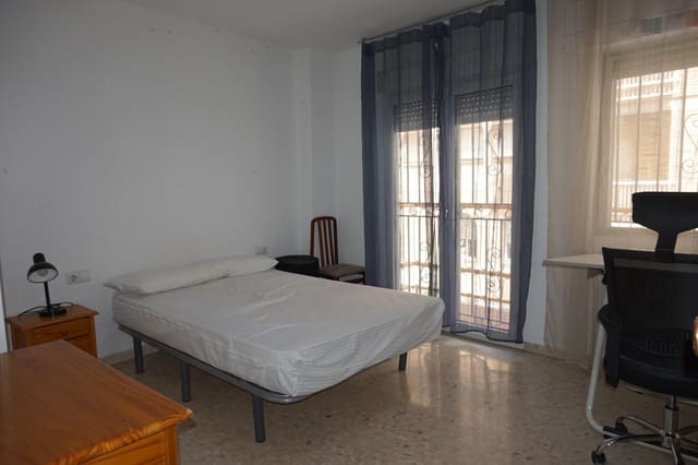 3 Zimmer Wohnung zu vermieten in Centro, Granada Stadt - 1.200 € (Ref: 9894081)
