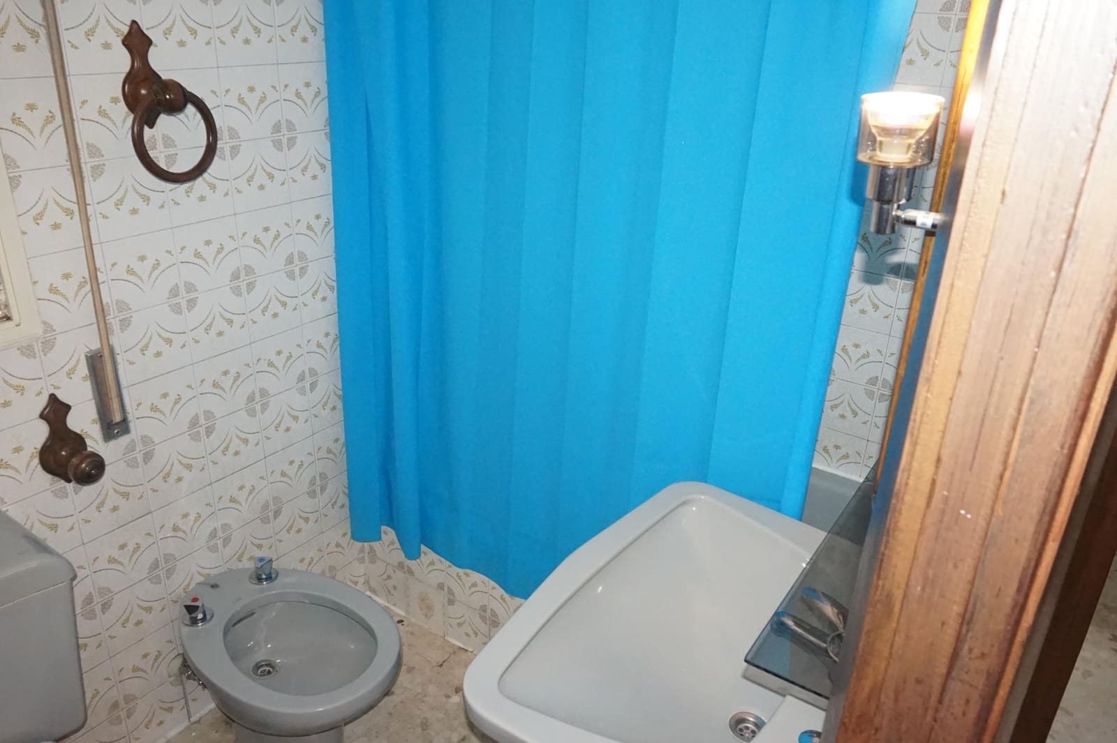3 soveværelse Lejlighed til leje i Granada by - € 990 (Ref: 9894081)