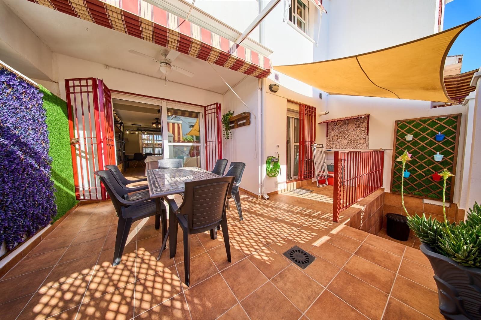 5 quarto Moradia em Banda para venda em Ogijares com piscina garagem - 315 000 € (Ref: 9908163)