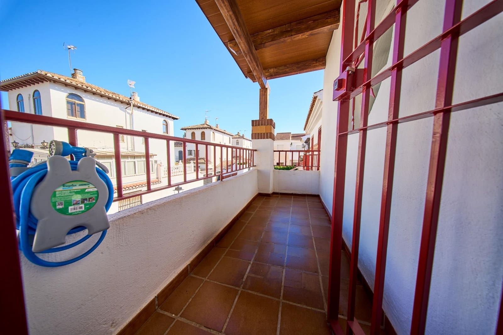5 quarto Moradia em Banda para venda em Ogijares com piscina garagem - 315 000 € (Ref: 9908163)
