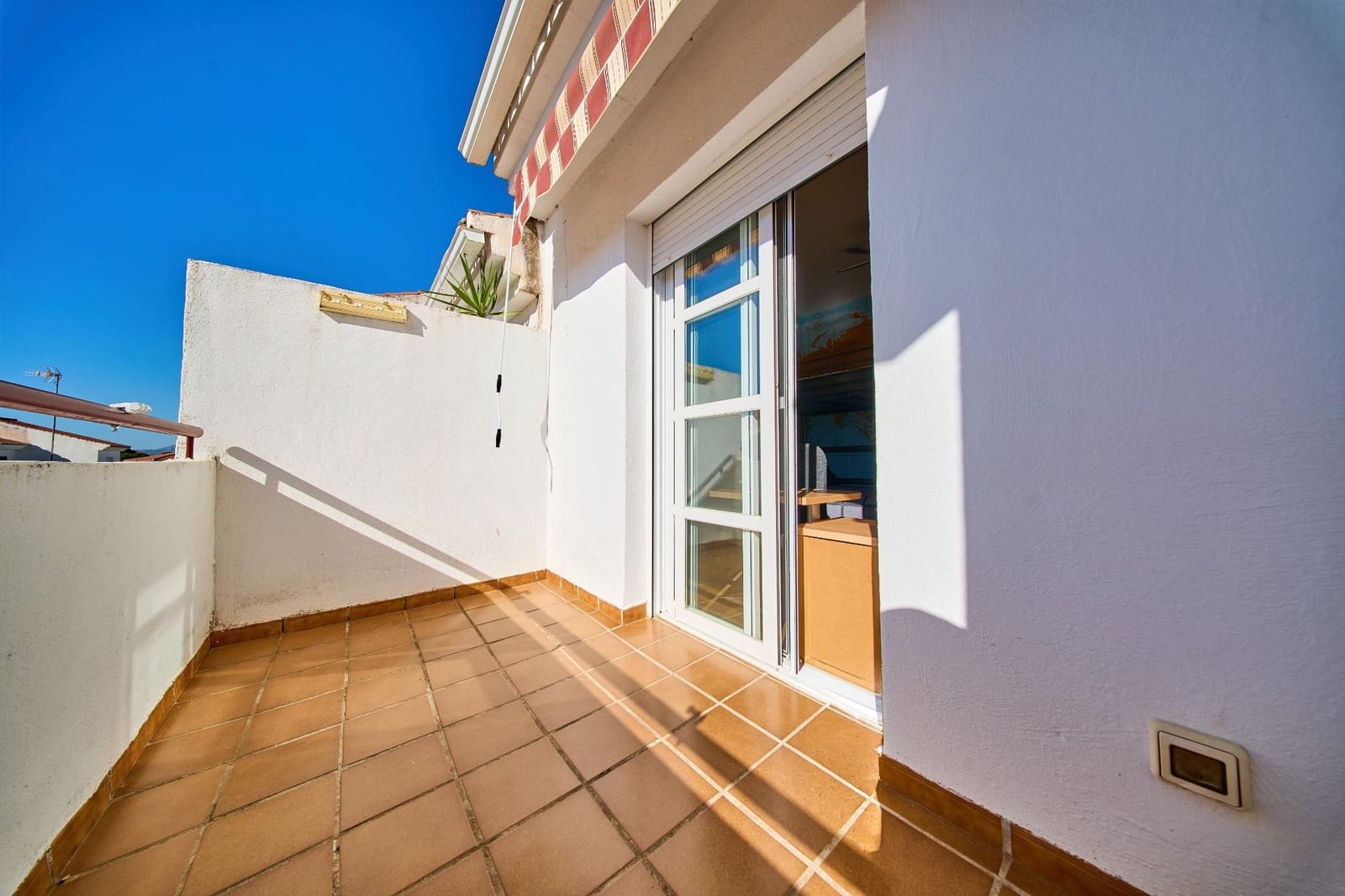 5 quarto Moradia em Banda para venda em Ogijares com piscina garagem - 315 000 € (Ref: 9908163)