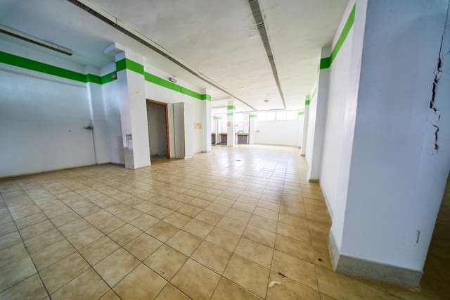 Erhverv til salg i Baza - € 250.000 (Ref: 9908164)