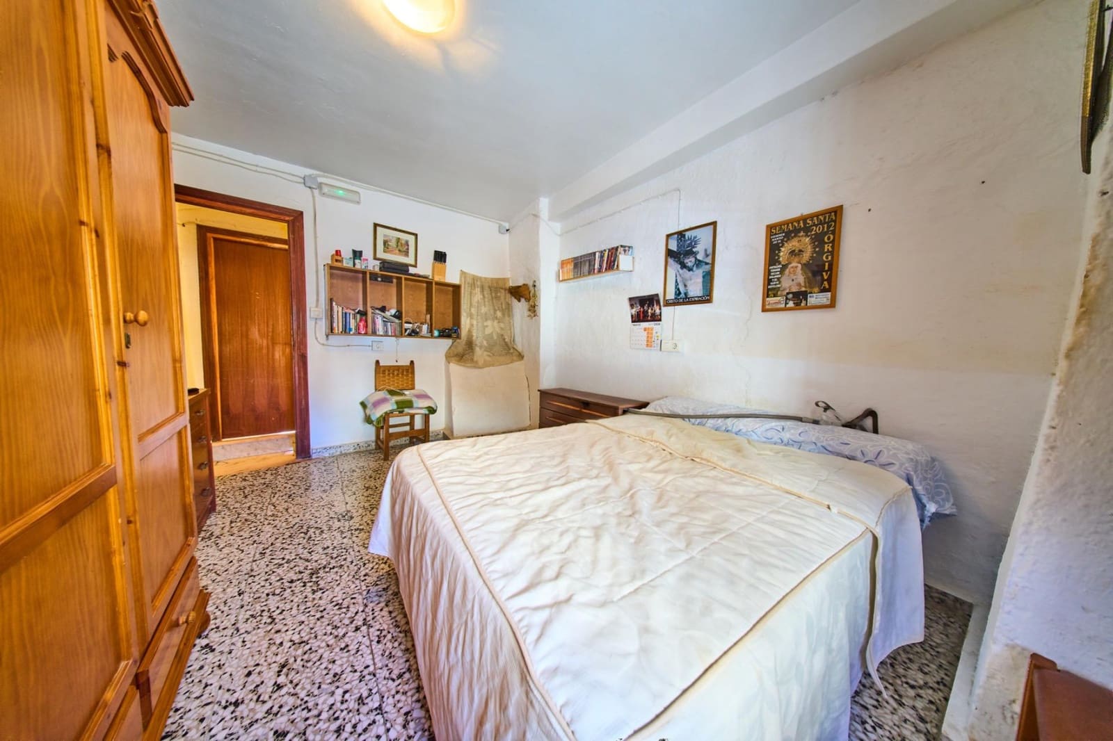 2 bedroom Villa for sale in Orgiva - € 79,000 (Ref: 9911239)