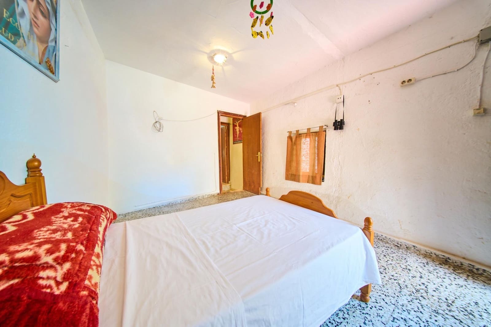 2 bedroom Villa for sale in Orgiva - € 79,000 (Ref: 9911239)