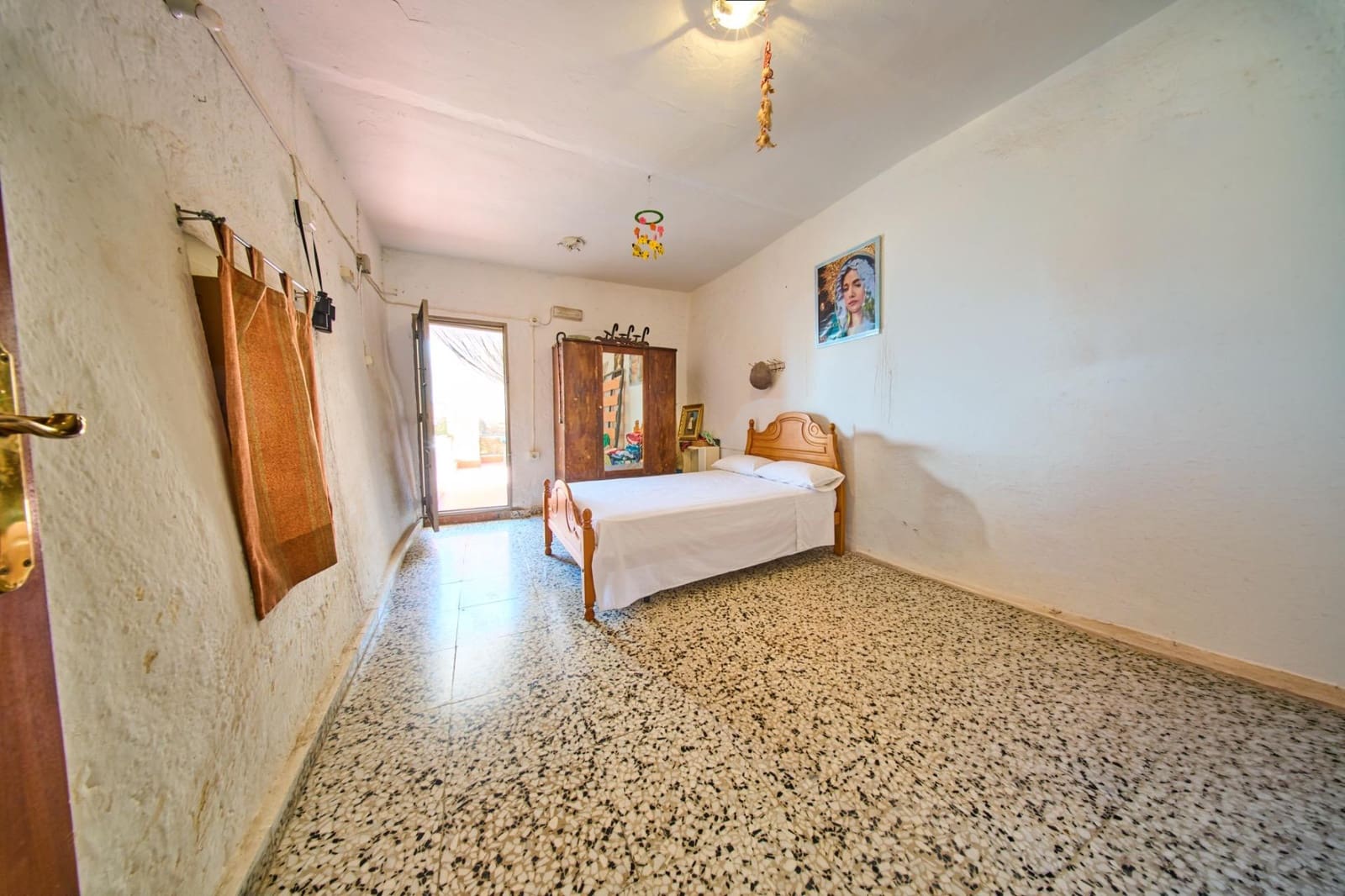 2 bedroom Villa for sale in Orgiva - € 79,000 (Ref: 9911239)