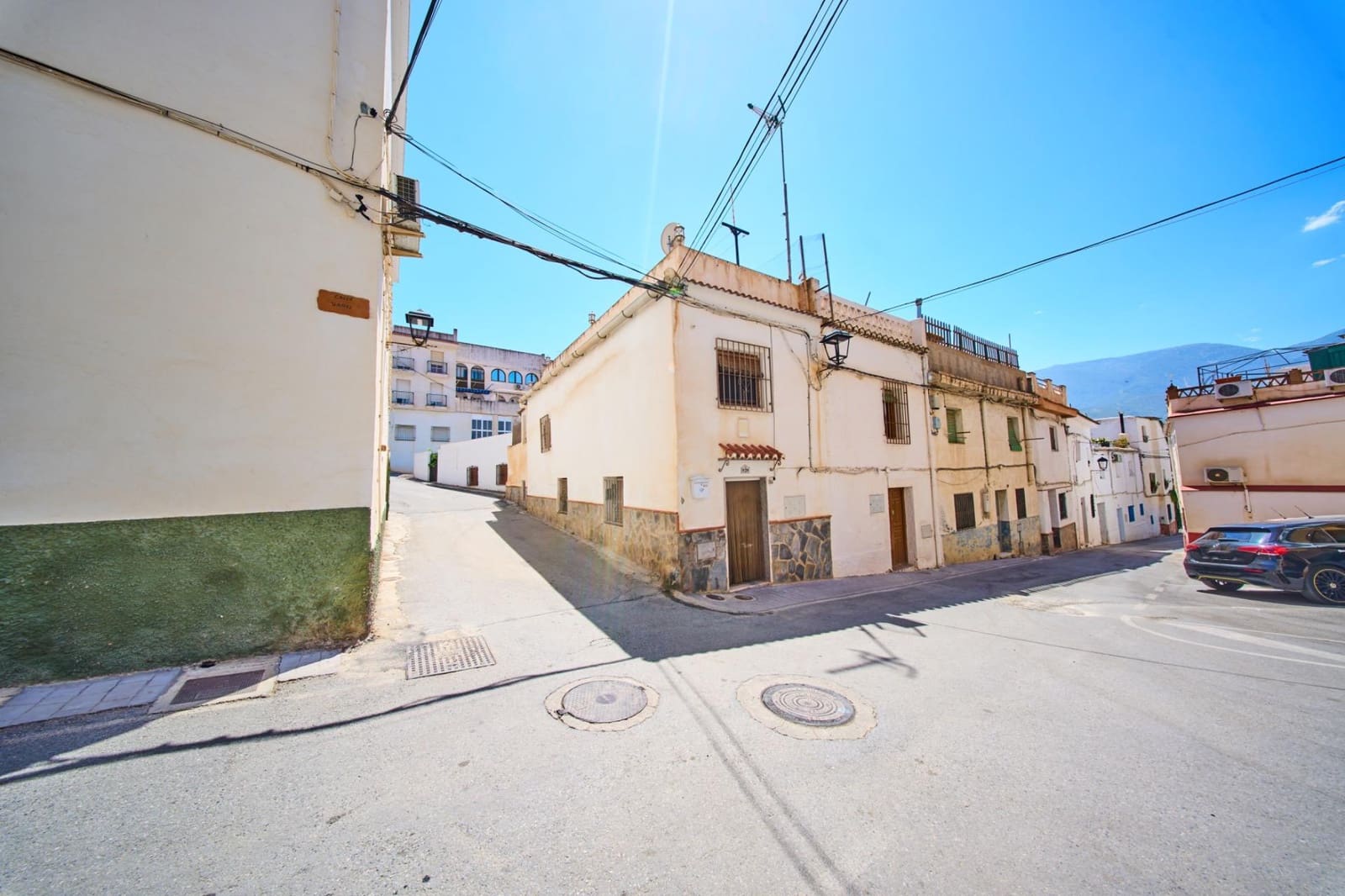 2 bedroom Villa for sale in Orgiva - € 79,000 (Ref: 9911239)