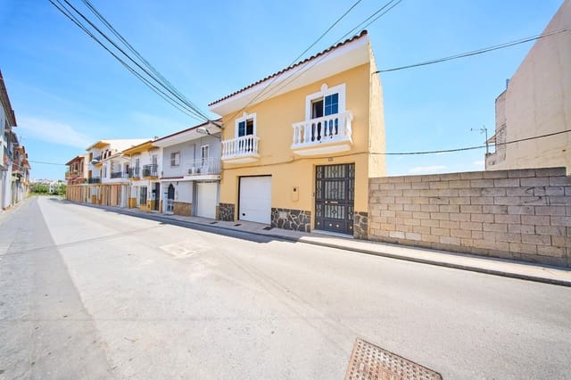 3 Zimmer Doppelhaus zu verkaufen in Baza - 170.000 € (Ref: 9911240)