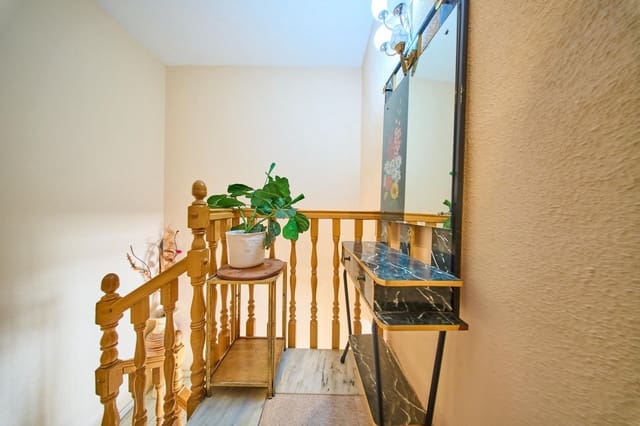 3 Zimmer Doppelhaus zu verkaufen in Baza - 170.000 € (Ref: 9911240)