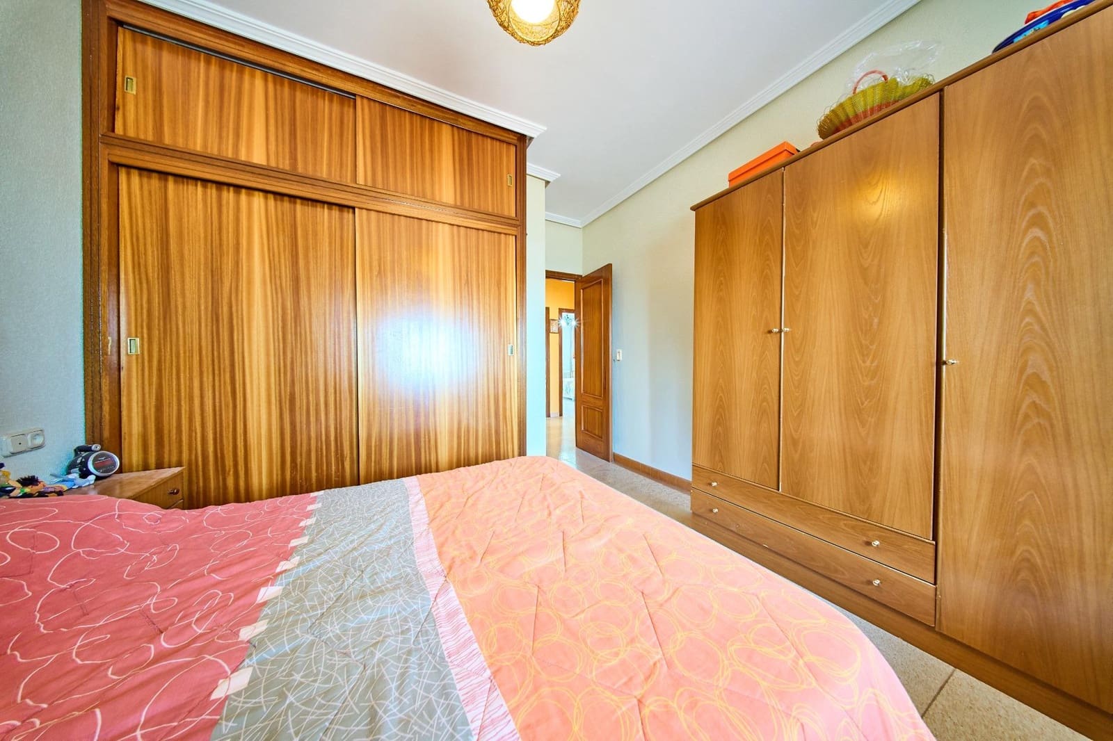 3 Zimmer Doppelhaus zu verkaufen in Baza mit Garage - 170.000 € (Ref: 9911240)