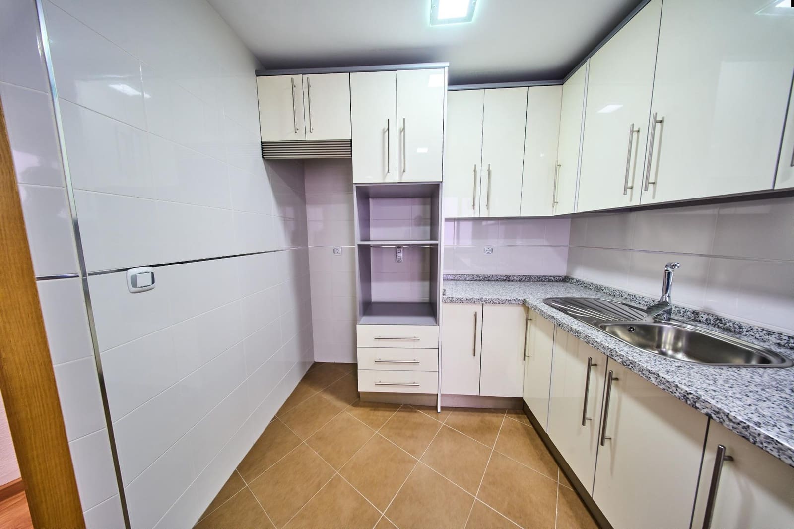 3 soverom Leilighet til salgs i Motril - € 175 000 (Ref: 9913347)