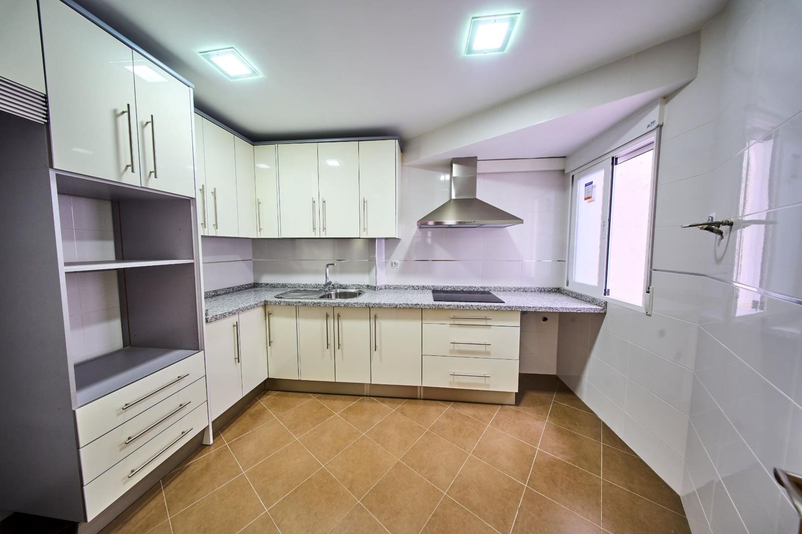 3 soverom Leilighet til salgs i Motril - € 175 000 (Ref: 9913347)