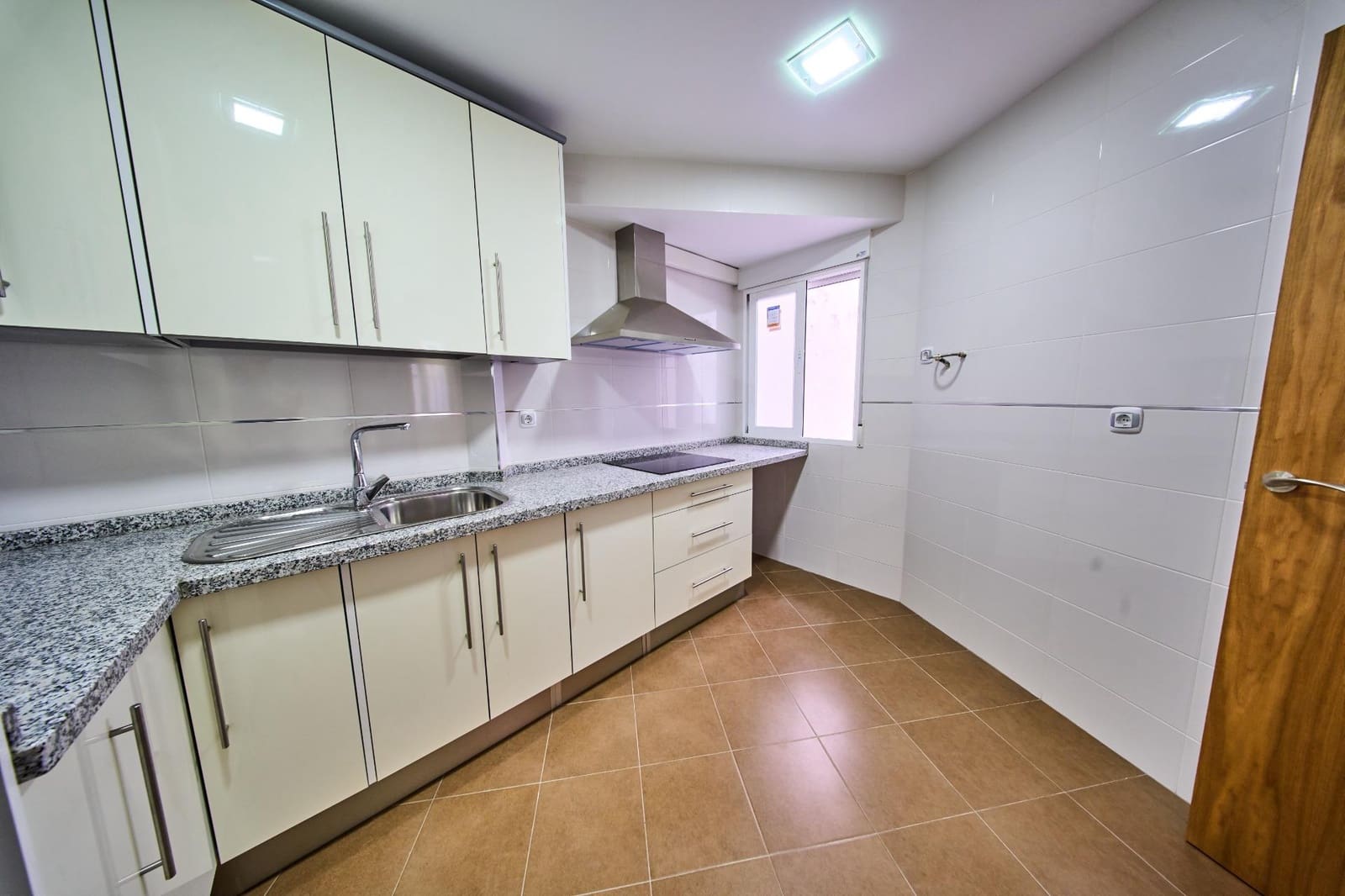 3 soverom Leilighet til salgs i Motril - € 175 000 (Ref: 9913347)