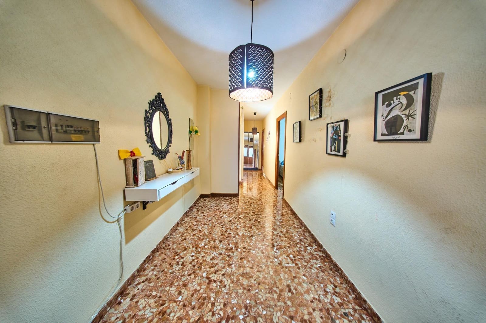 6 bedroom Flat for sale in Alhendin with garage - € 190,000 (Ref: 9913348)
