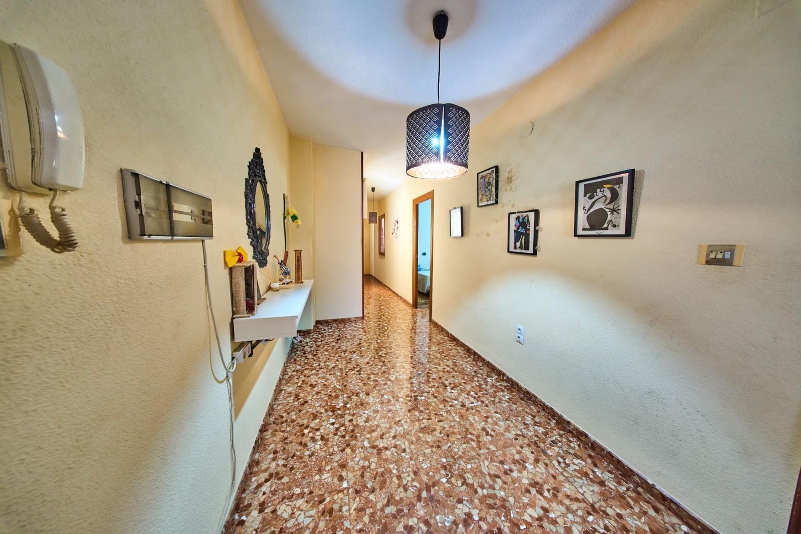 6 bedroom Flat for sale in Alhendin with garage - € 190,000 (Ref: 9913348)