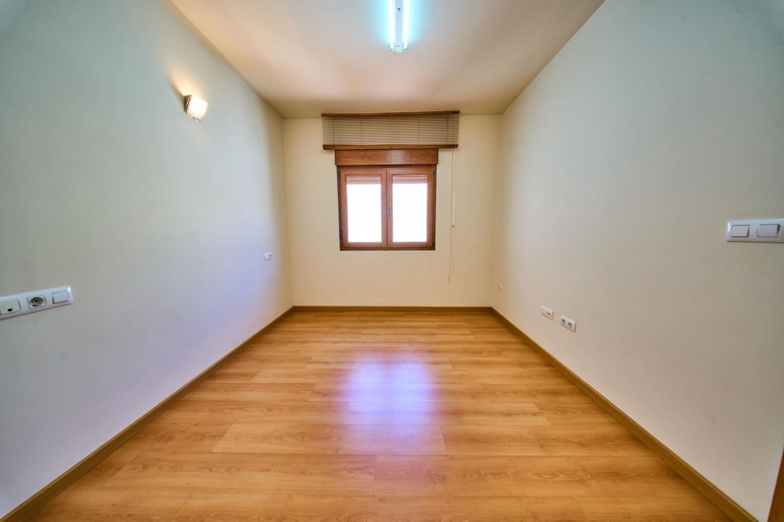 1 sovrum Lägenhet till salu i Ogijares - 112 900 € (Ref: 9916047)