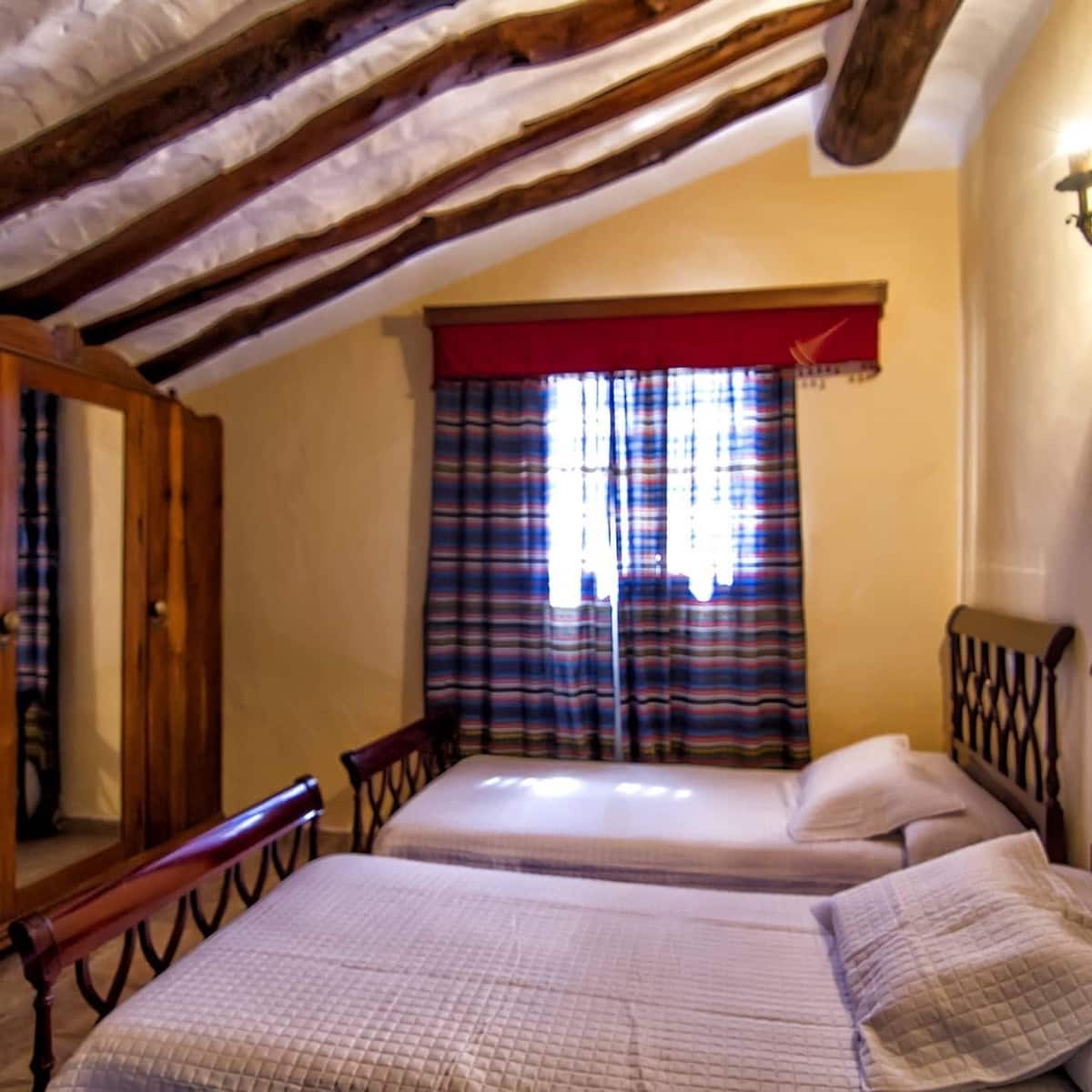 12 slaapkamer Finca/Landhuis te koop in Baza met garage - € 599.000 (Ref: 9916048)