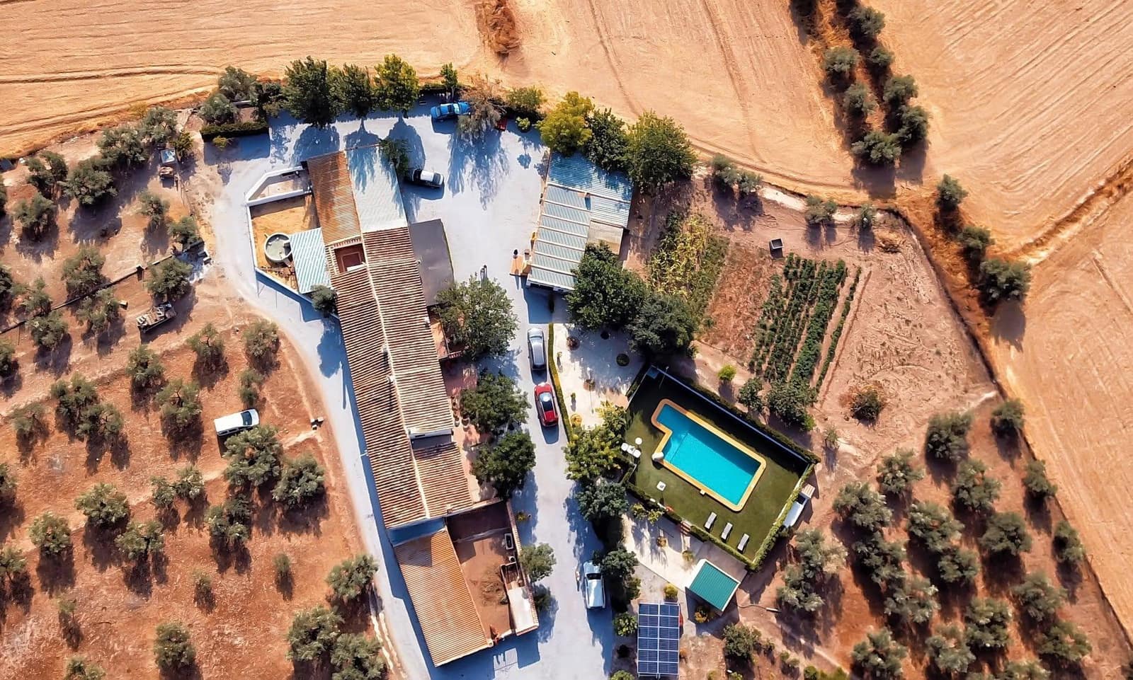 12 slaapkamer Finca/Landhuis te koop in Baza met garage - € 599.000 (Ref: 9916048)