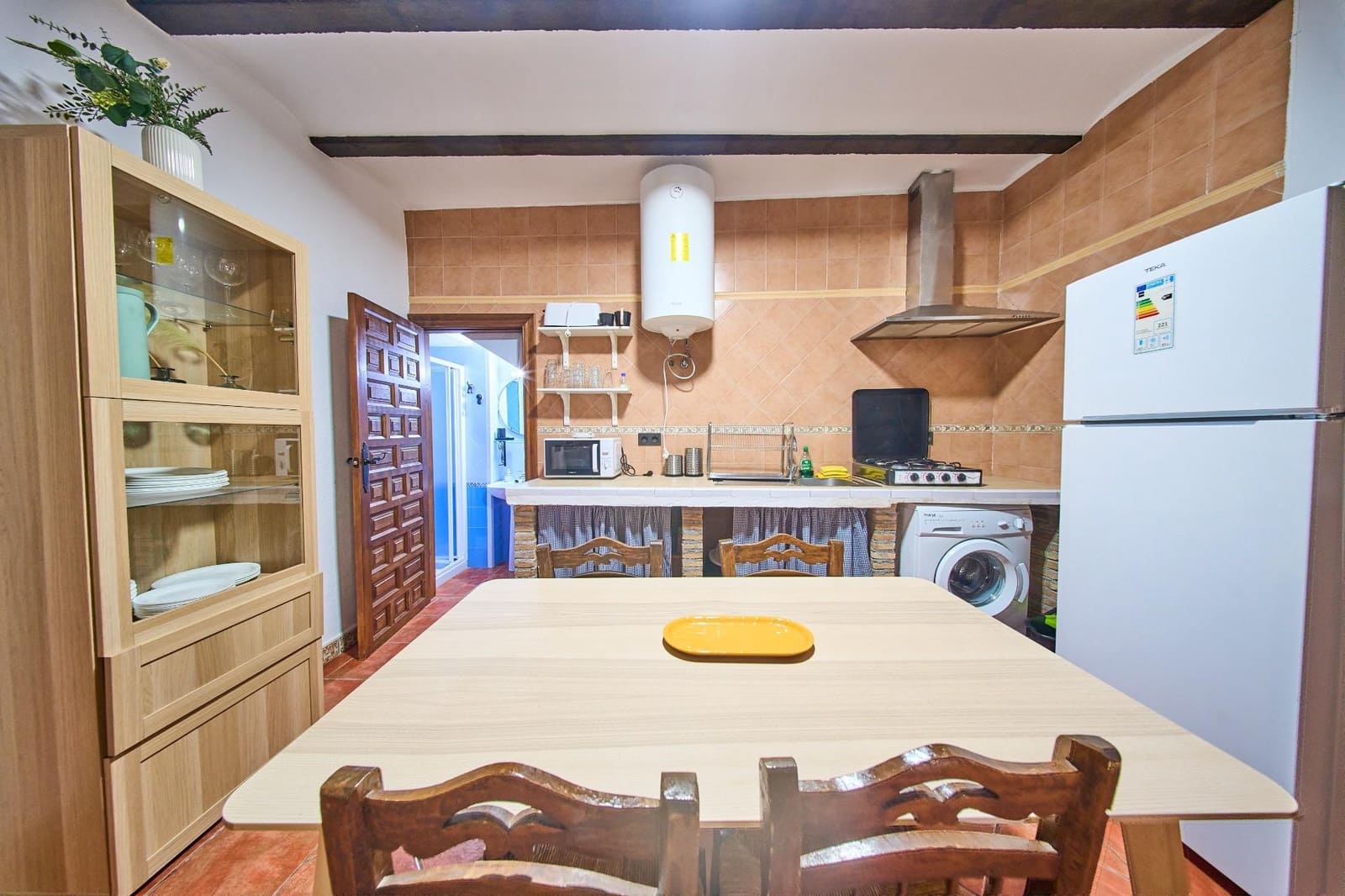 12 slaapkamer Finca/Landhuis te koop in Baza met garage - € 599.000 (Ref: 9916048)