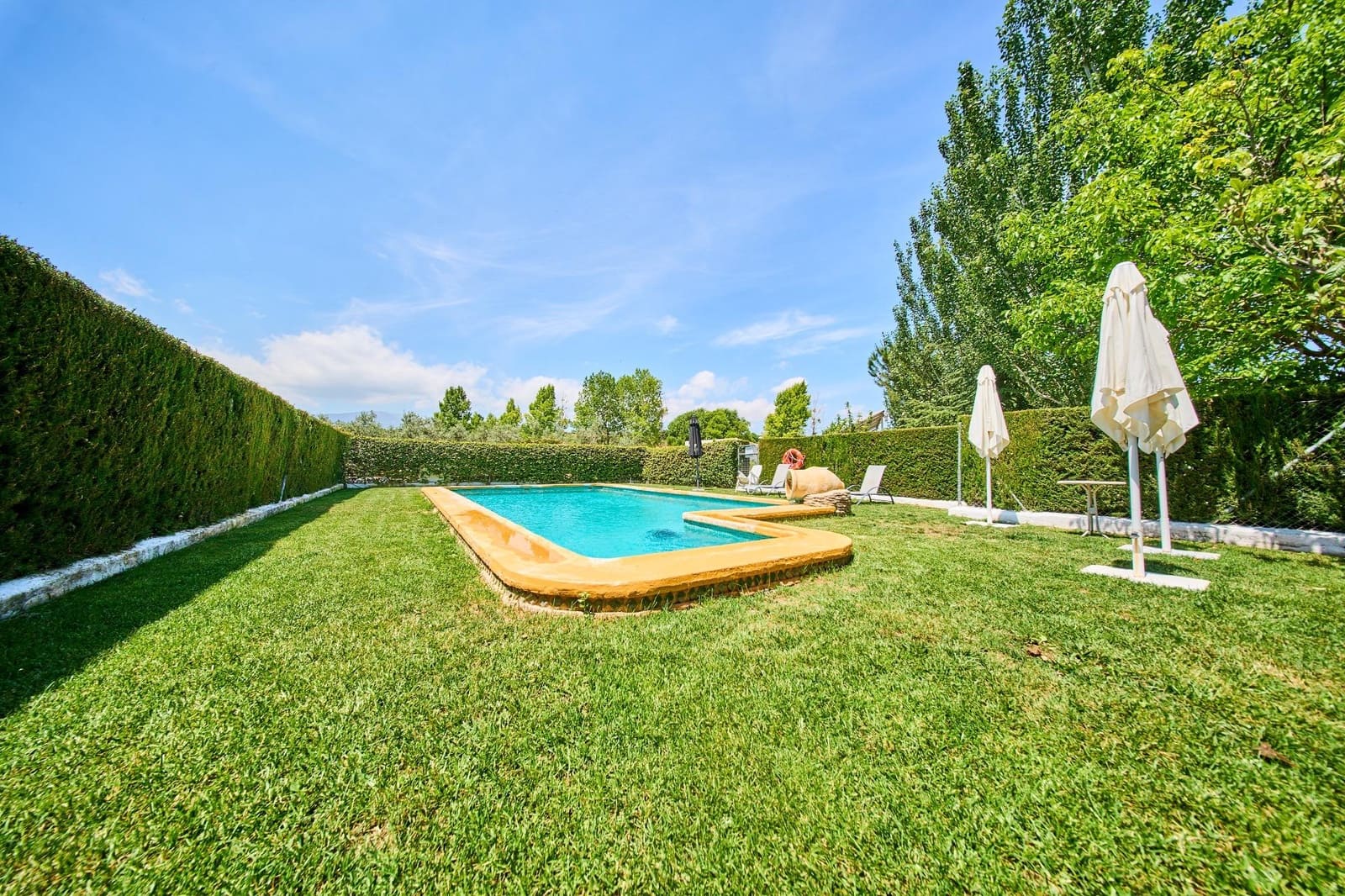 12 slaapkamer Finca/Landhuis te koop in Baza met garage - € 599.000 (Ref: 9916048)