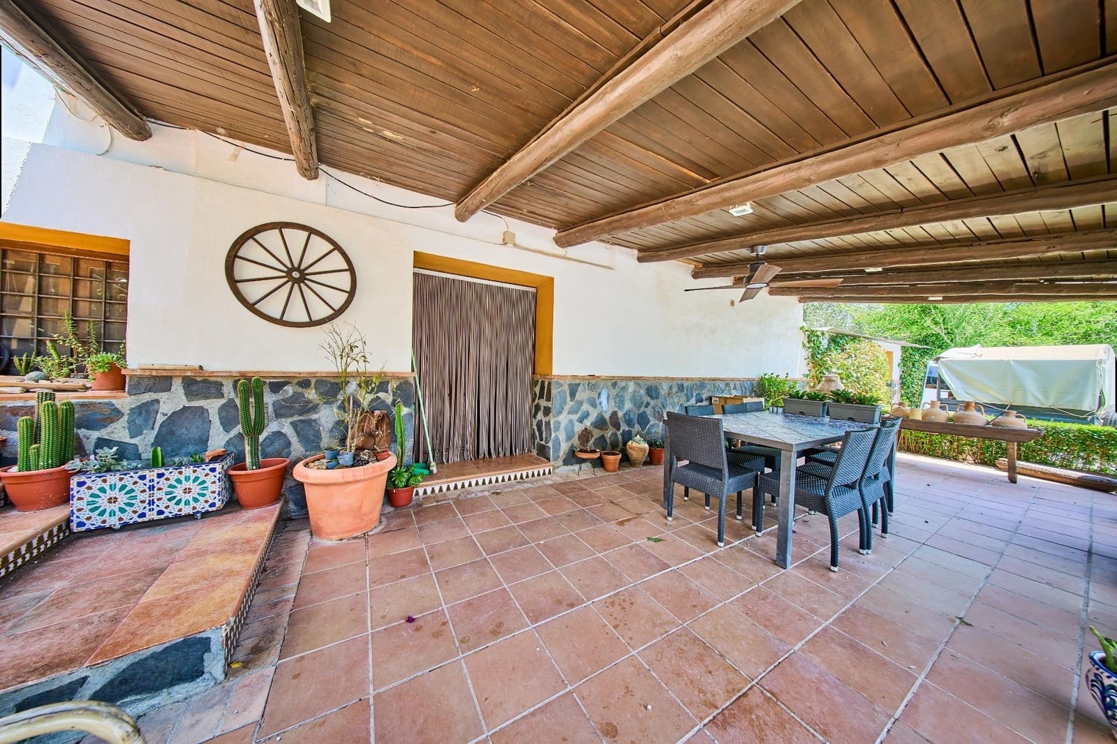 12 slaapkamer Finca/Landhuis te koop in Baza met garage - € 599.000 (Ref: 9916048)