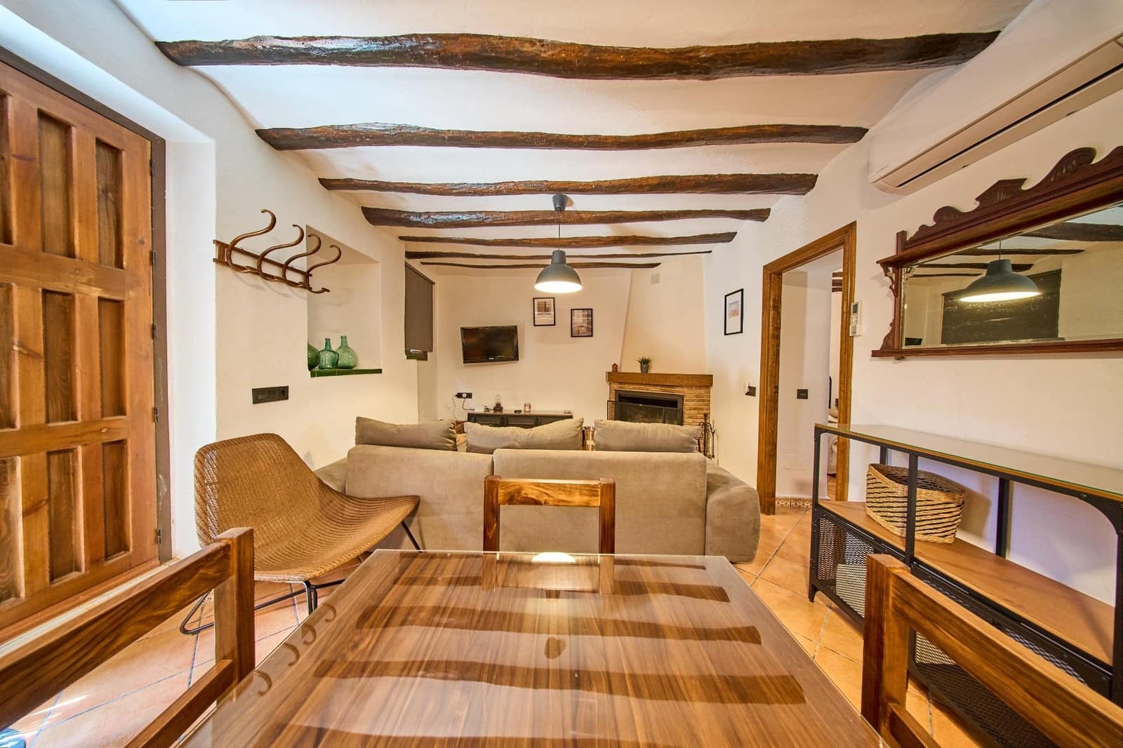 12 slaapkamer Finca/Landhuis te koop in Baza met garage - € 599.000 (Ref: 9916048)