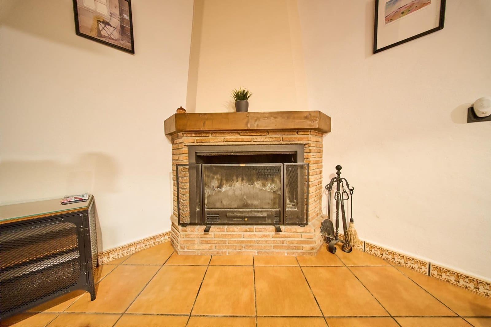 12 slaapkamer Finca/Landhuis te koop in Baza met garage - € 599.000 (Ref: 9916048)