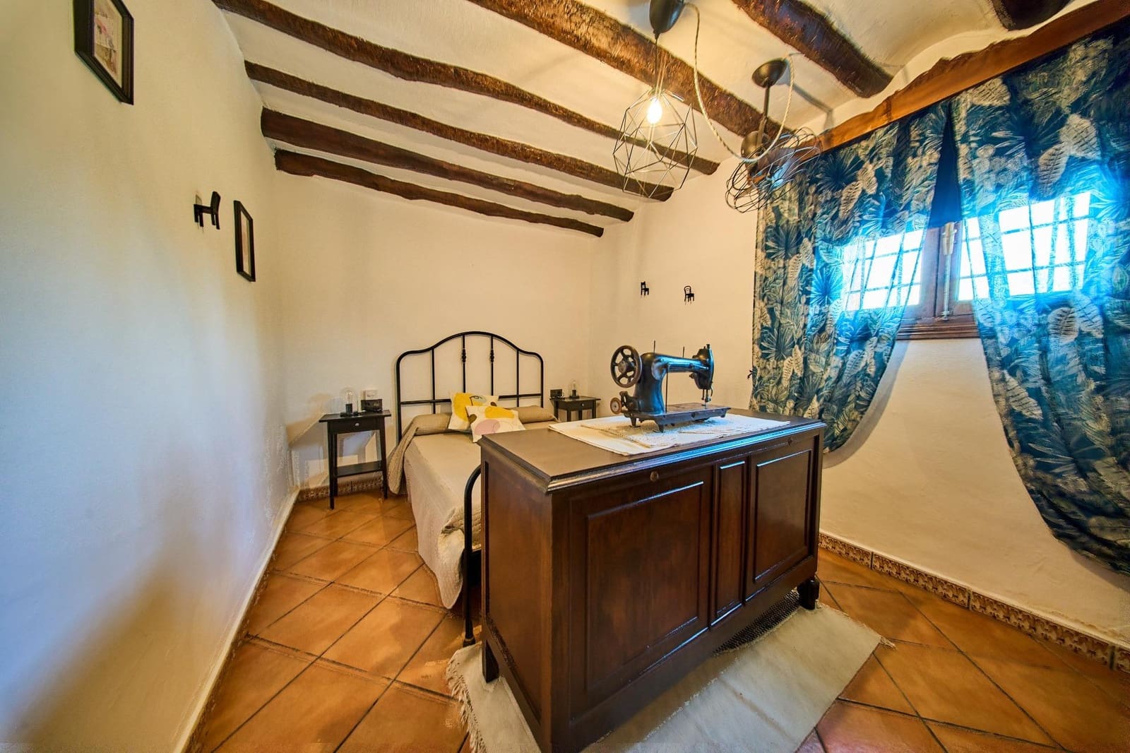 12 slaapkamer Finca/Landhuis te koop in Baza met garage - € 599.000 (Ref: 9916048)
