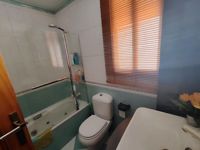 2 sovrum Lägenhet till salu i Granada stad - 291 000 € (Ref: 9916049)