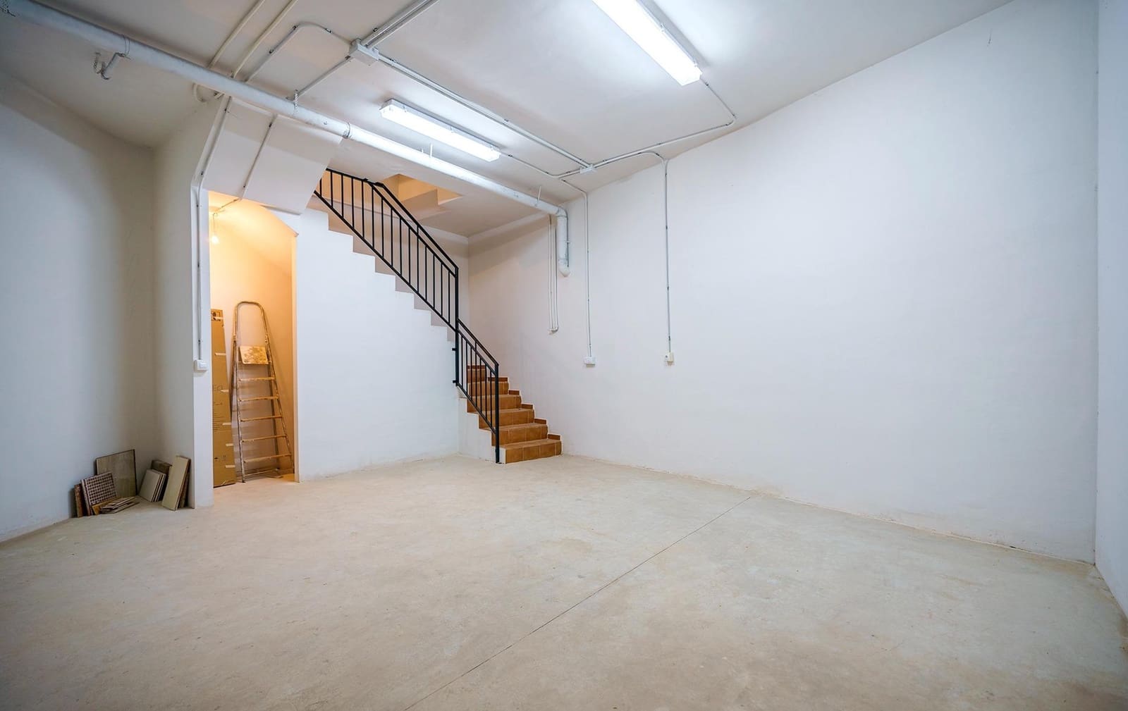 3 sypialnia Dom na sprzedaż w Ventas de Huelma z garażem - 170 000 € (Ref: 9916052)