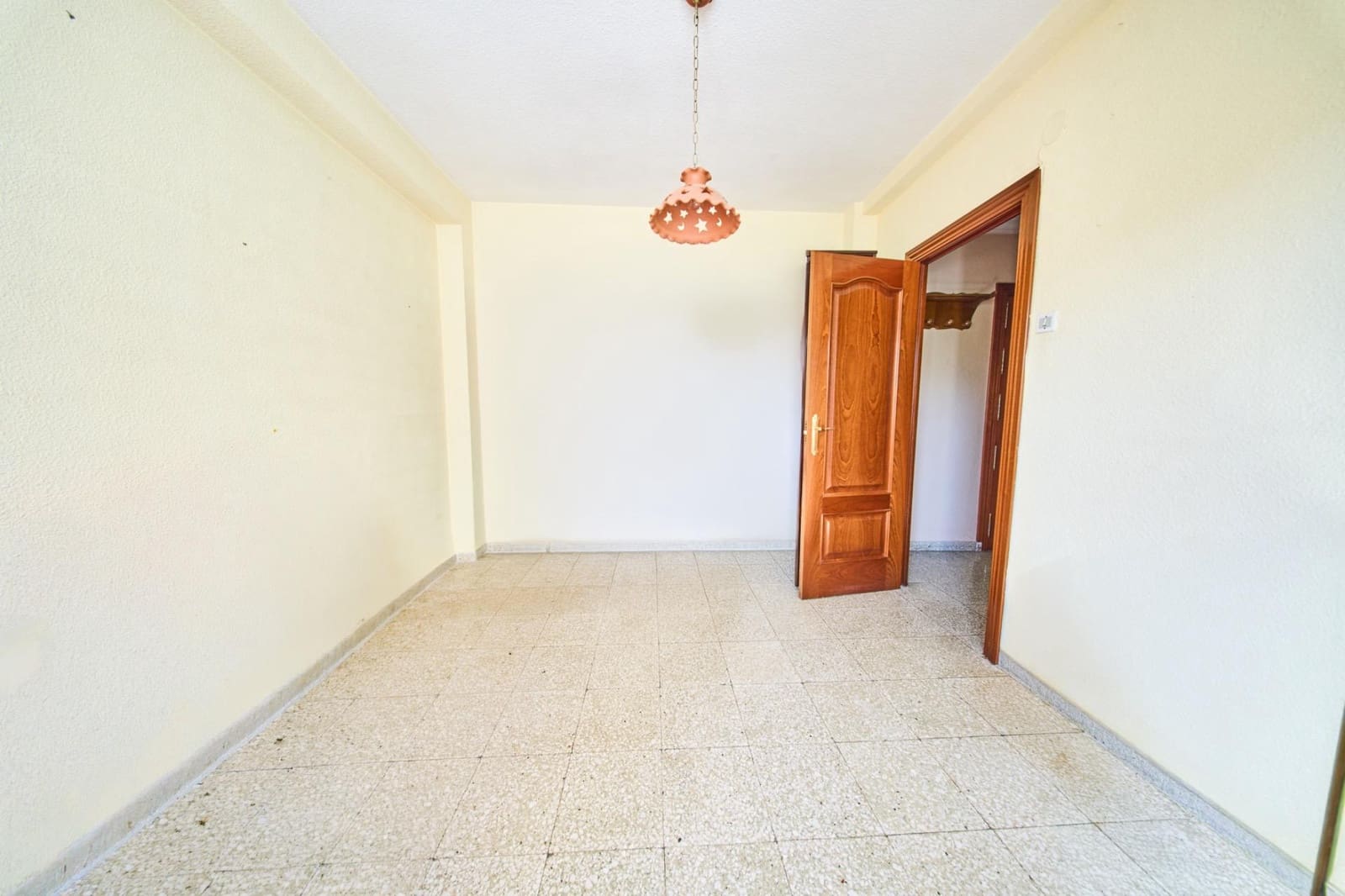 4 soveværelse Lejlighed til salg i Granada by - € 310.000 (Ref: 9920616)