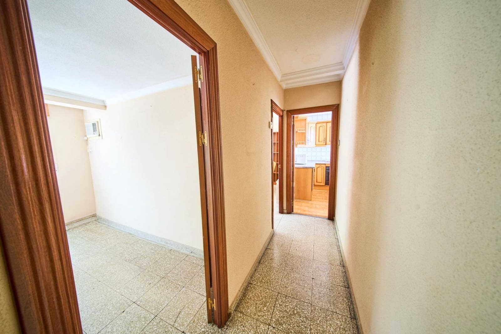 4 soveværelse Lejlighed til salg i Granada by - € 310.000 (Ref: 9920616)