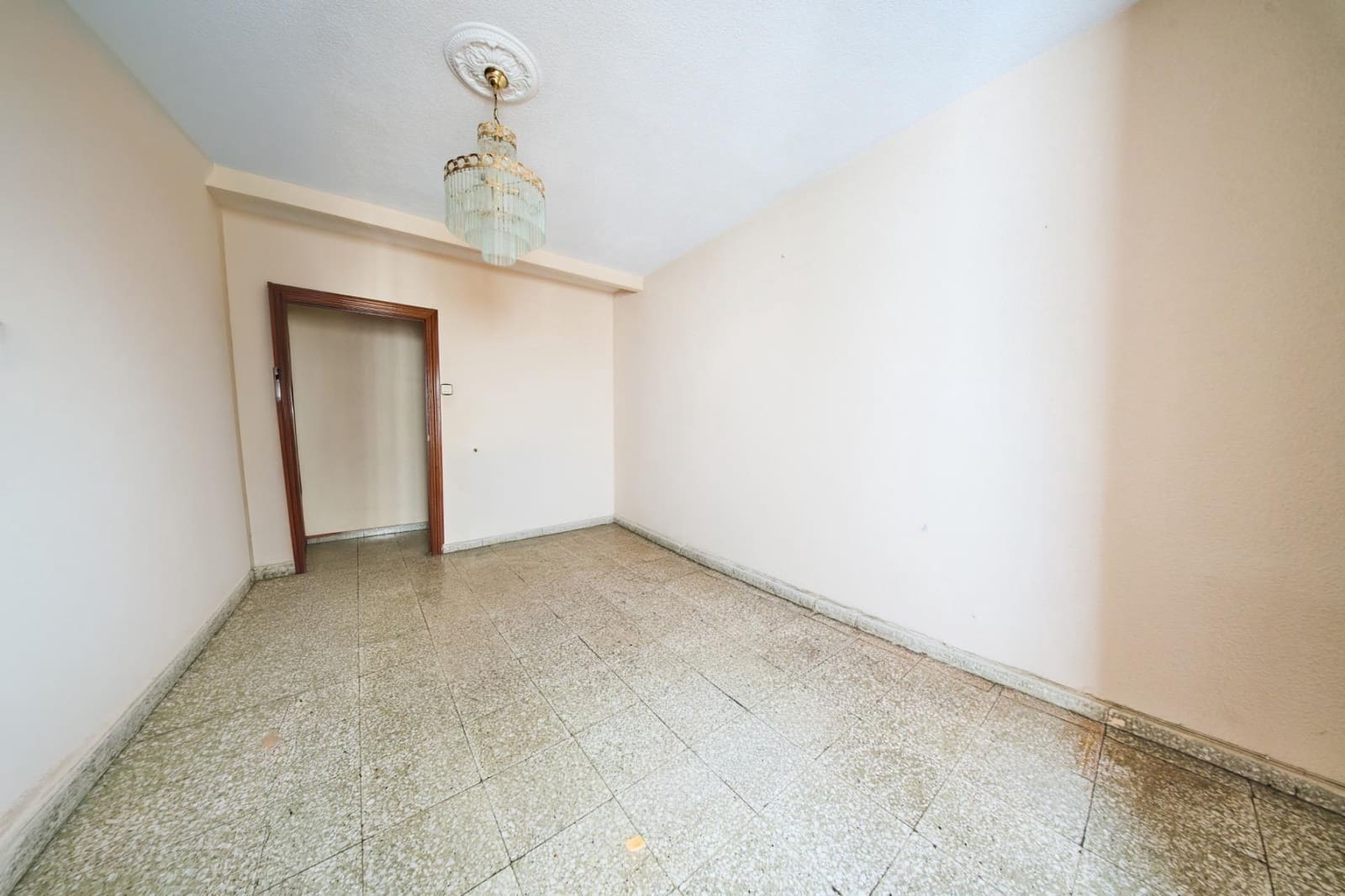 4 soveværelse Lejlighed til salg i Granada by - € 310.000 (Ref: 9920616)