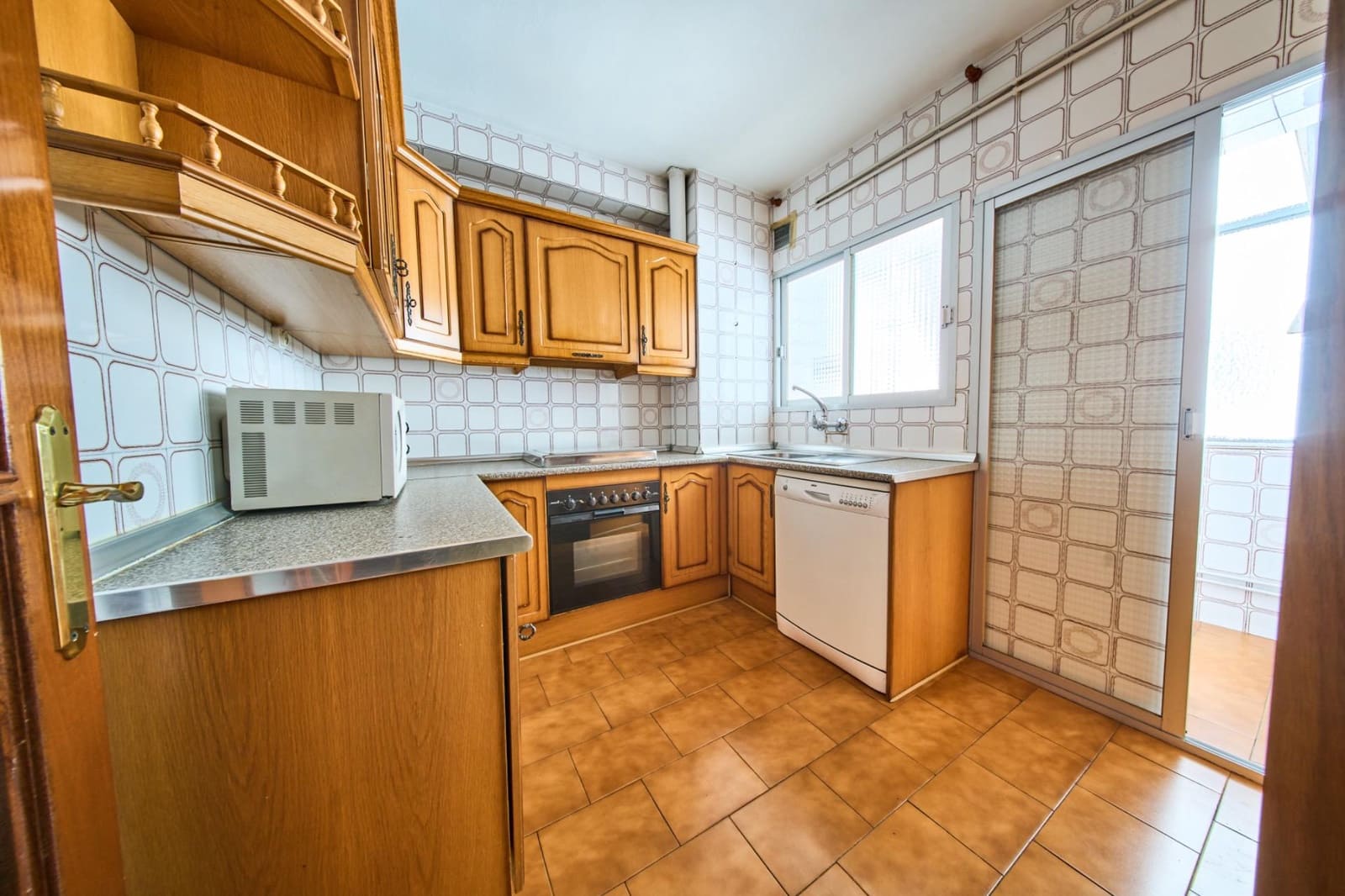 4 soveværelse Lejlighed til salg i Granada by - € 310.000 (Ref: 9920616)
